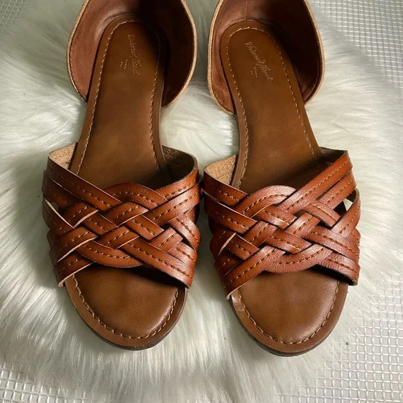 Women's Brown Woven Sandals - Picture 3 of 4